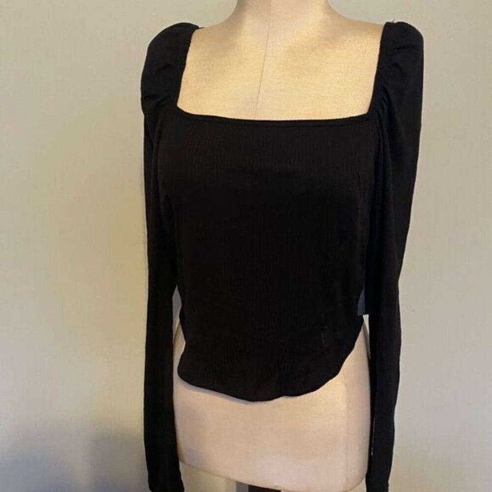 NWT Melrose and Market Black Crop Top sz Small